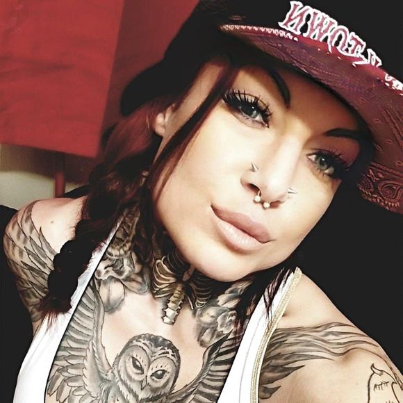 Meet your Posher, Ehjay - Picture 1 of 1